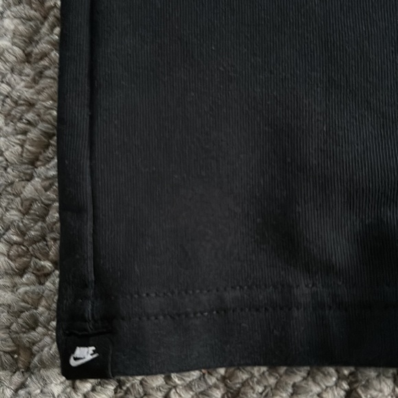 Nike Black Athletic Workout Leggings - Picture 3 of 5